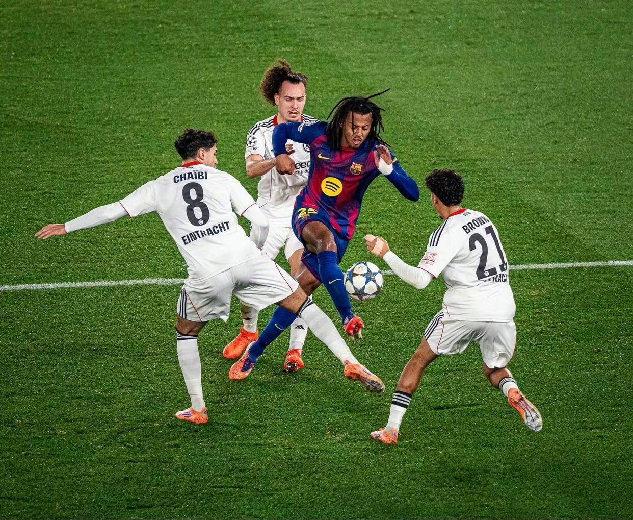 多米体育官网-广州恒大外援巴里奥斯宣布退役