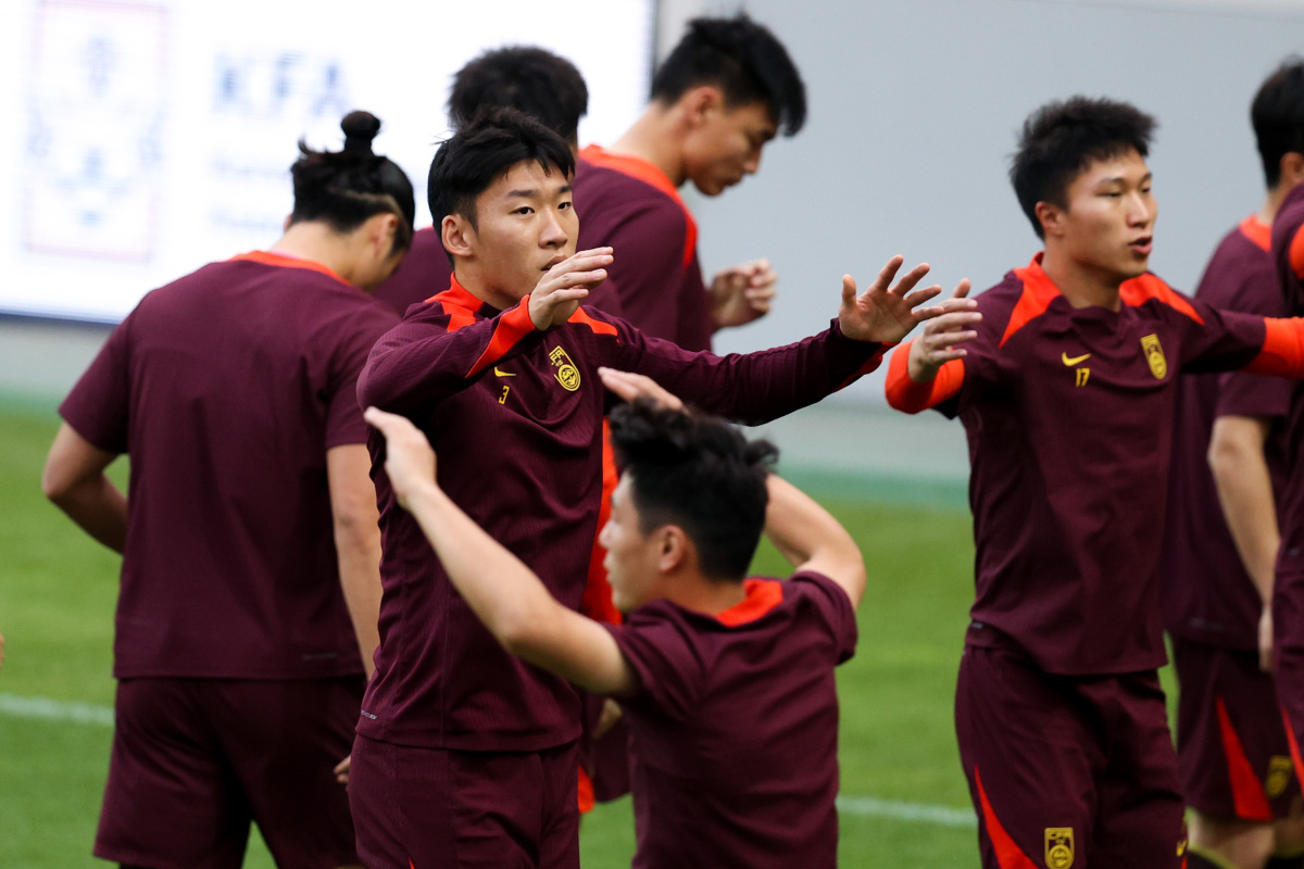 多米体育-新加坡球队在国际足球舞台上作出贡献的人