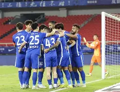 多米-富力地产足球俱乐部